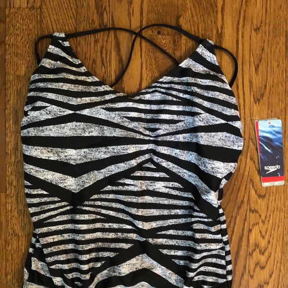 Speedo one piece bathing suit medium brand new - Picture 2 of 7